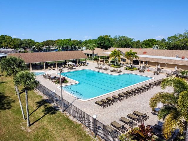 2231 LARK CIRCLE E F, Palm Harbor, FL 34684