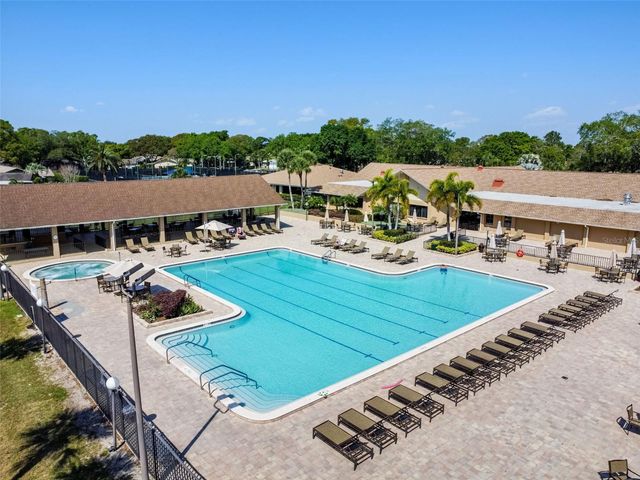 2231 LARK CIRCLE E F, Palm Harbor, FL 34684