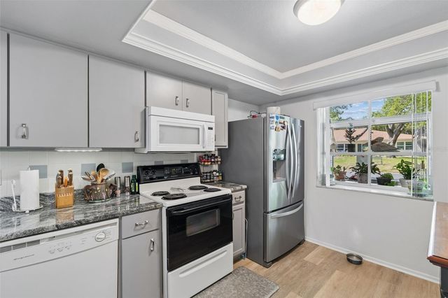 2231 LARK CIRCLE E F, Palm Harbor, FL 34684