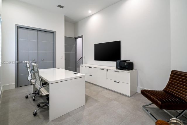 3073 Carter Street, Miami, FL 33133
