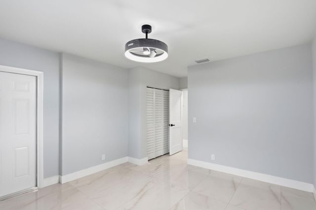 2975 NE 2ND Avenue, Boca Raton, FL 33431