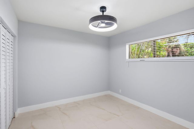 2975 NE 2ND Avenue, Boca Raton, FL 33431