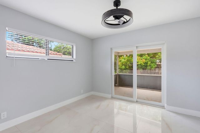 2975 NE 2ND Avenue, Boca Raton, FL 33431