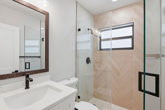 2975 NE 2ND Avenue, Boca Raton, FL 33431