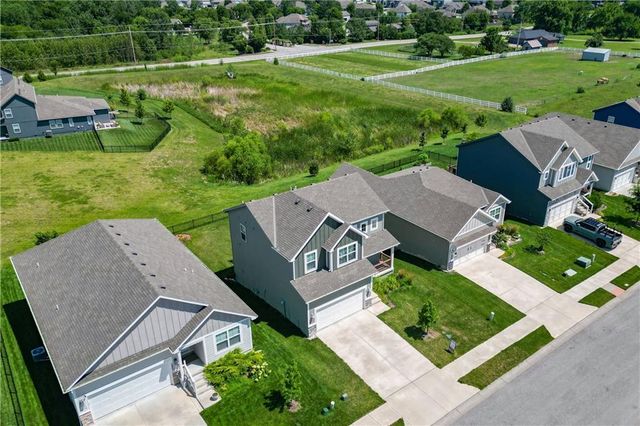 3813 SW Maryville Place, Lee's Summit, MO 64082
