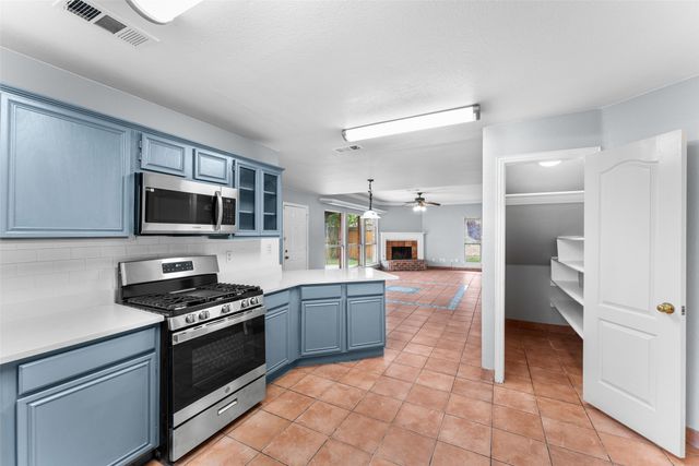 2668 Windswept Lane, Mesquite, TX 75181