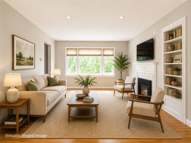 15 Lochnavar Parkway, Pittsford, NY 14534