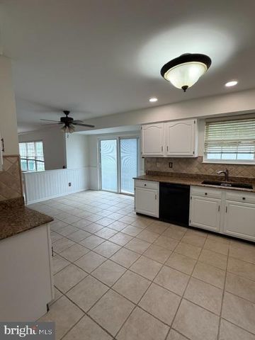 108 PARKSIDE DR, Dublin, PA 18917