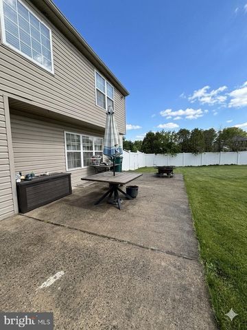 108 PARKSIDE DR, Dublin, PA 18917