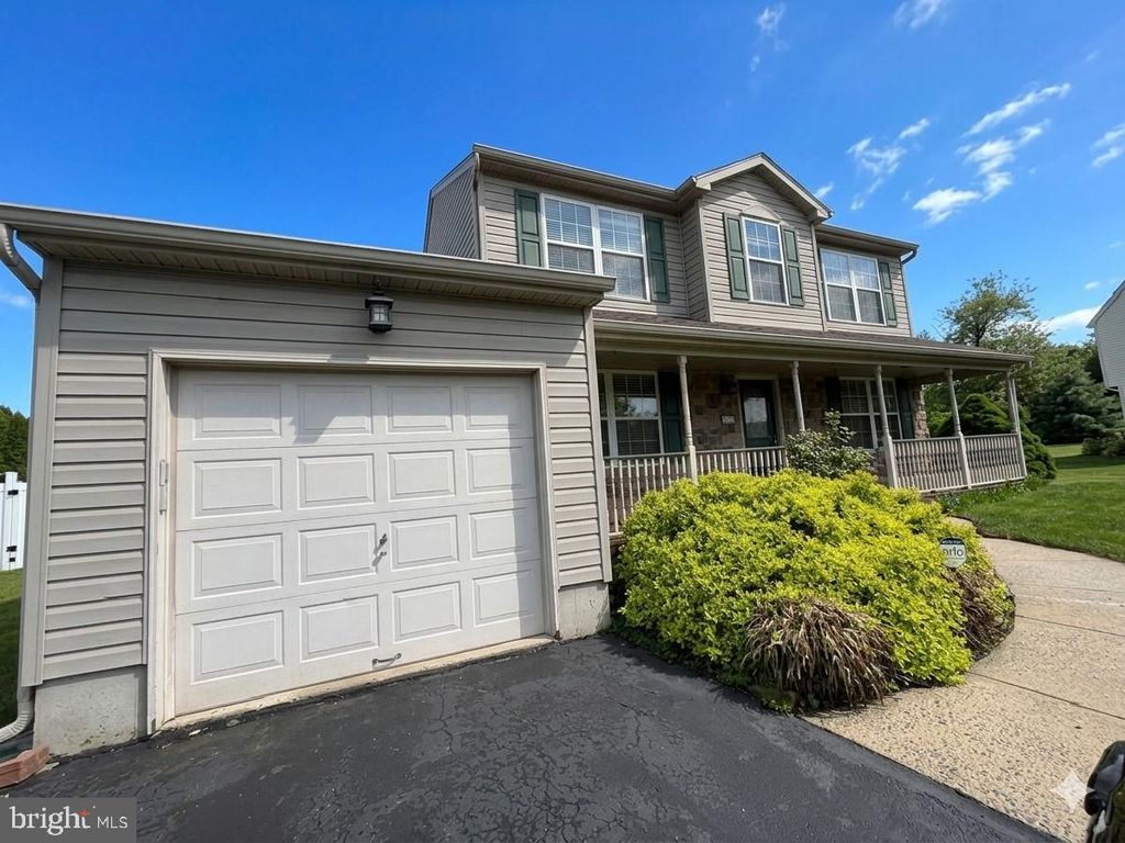 108 PARKSIDE DR, Dublin, PA 18917