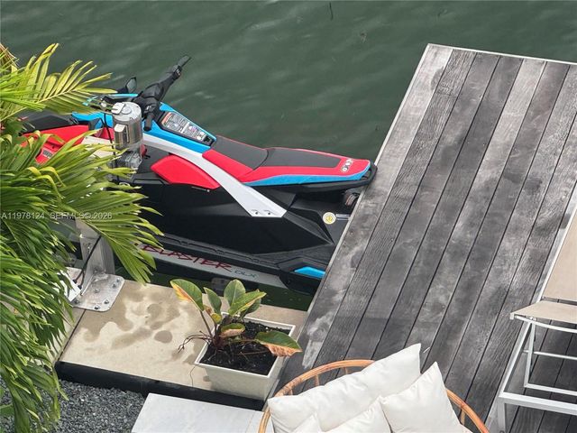 1930 Bay Dr 4, Miami Beach, FL 33141