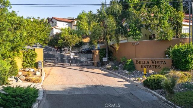 24923 Bella Vista, Newhall, CA 91321