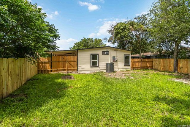 522 CRANE AVE, San Antonio, TX 78214