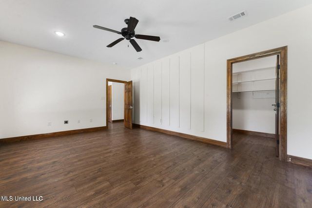 648 Iona Court, Diamondhead, MS 39525