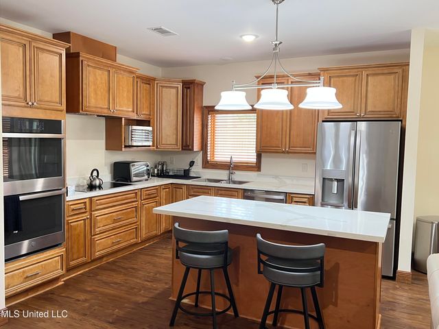 648 Iona Court, Diamondhead, MS 39525