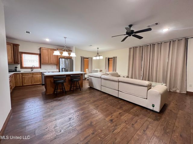 648 Iona Court, Diamondhead, MS 39525