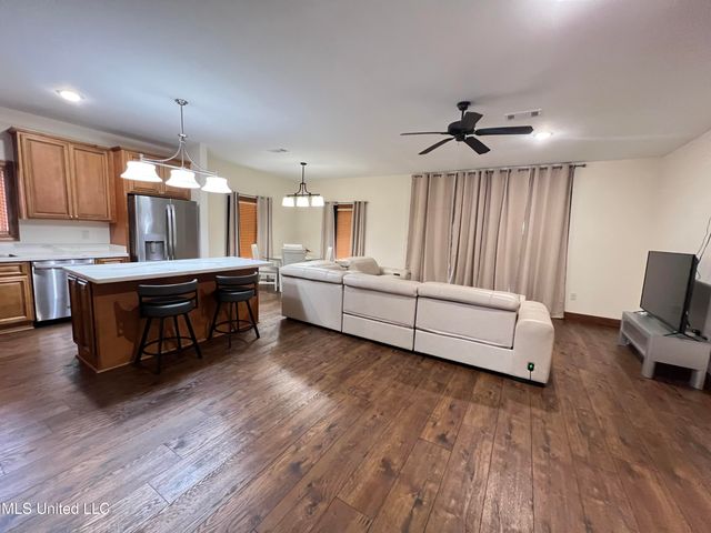 648 Iona Court, Diamondhead, MS 39525