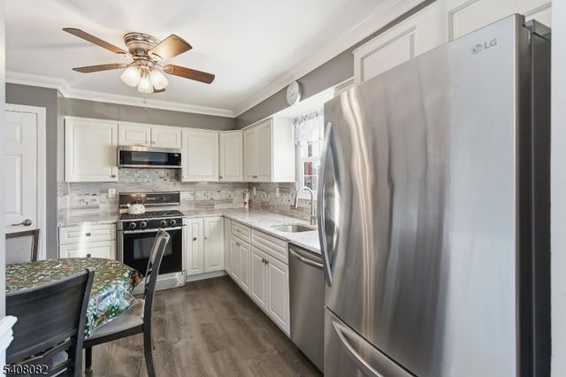 108 Windsor Ct, Hillsborough Twp., NJ 08844