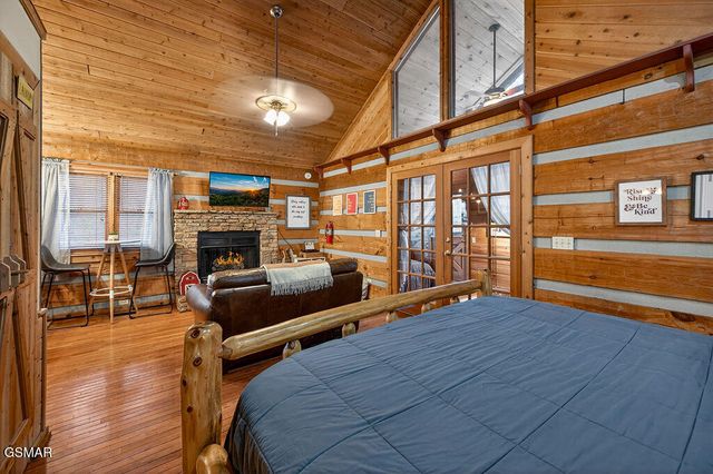 1525 Walt Price Road, Sevierville, TN 37876