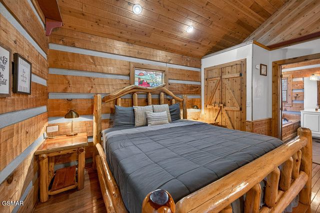 1525 Walt Price Road, Sevierville, TN 37876