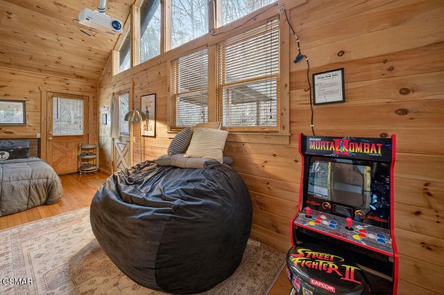 1525 Walt Price Road, Sevierville, TN 37876