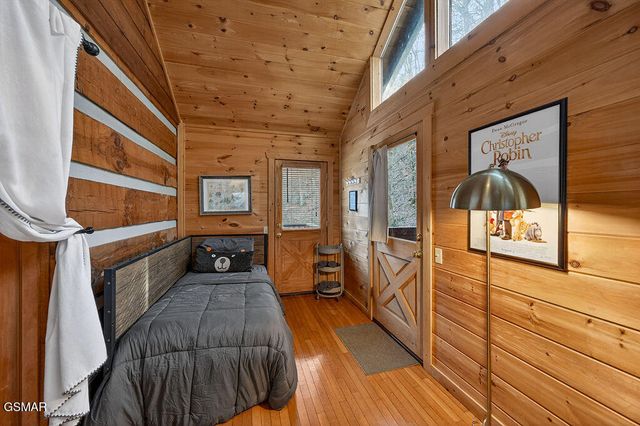 1525 Walt Price Road, Sevierville, TN 37876