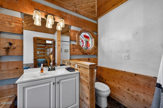 1525 Walt Price Road, Sevierville, TN 37876