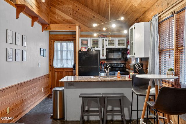 1525 Walt Price Road, Sevierville, TN 37876