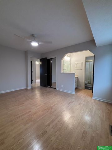 8655 Monroe Street, Ralston, NE 68127