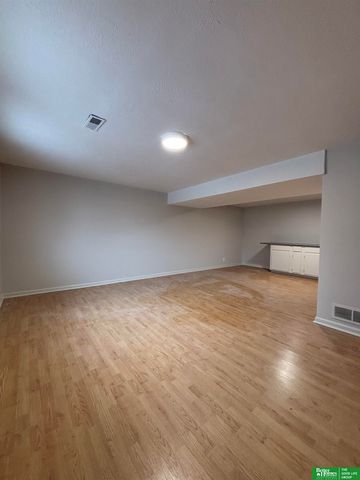 8655 Monroe Street, Ralston, NE 68127