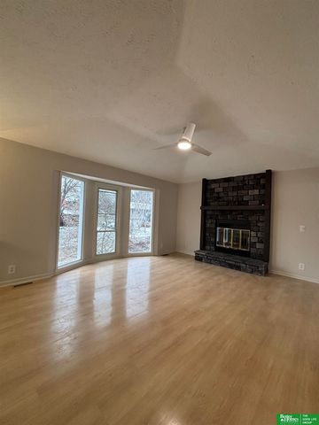 8655 Monroe Street, Ralston, NE 68127