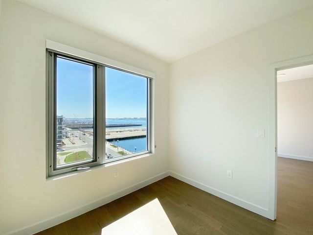 45 Lewis St 607, Boston, MA 02128