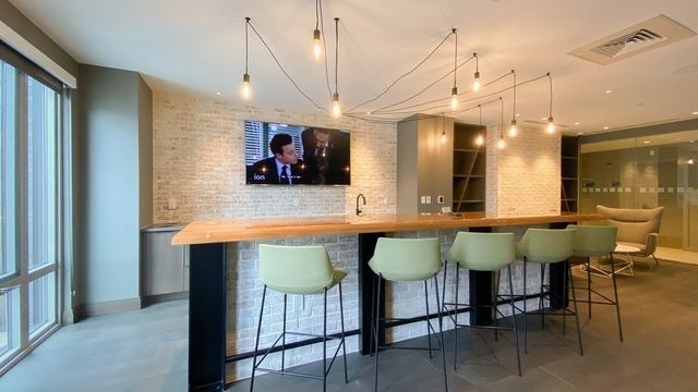 45 Lewis St 607, Boston, MA 02128