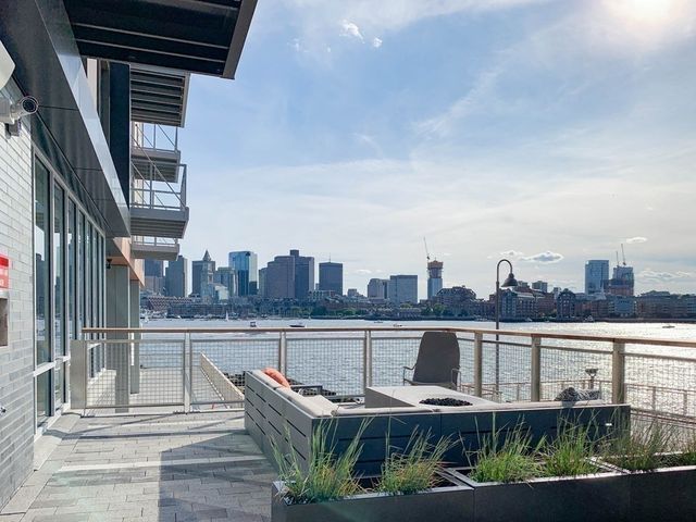 45 Lewis St 607, Boston, MA 02128