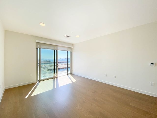 45 Lewis St 607, Boston, MA 02128