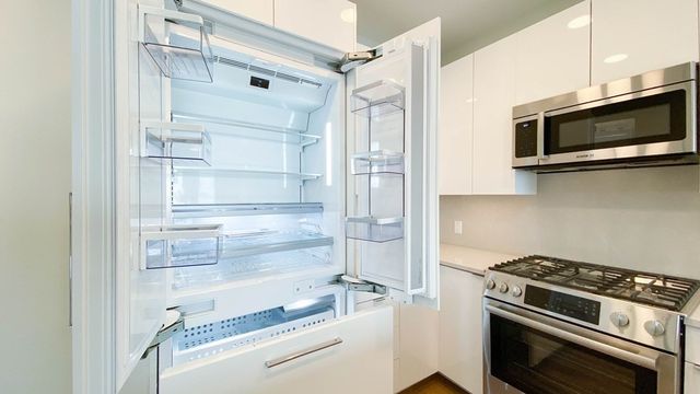 45 Lewis St 607, Boston, MA 02128