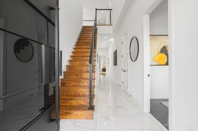 3351 Sylvan Avenue, Dallas, TX 75212