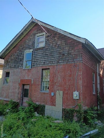 2176 Algonquin Street, Detroit, MI 48215