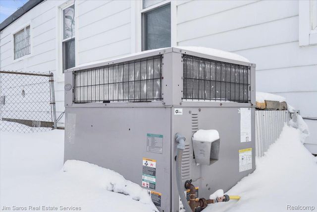 26692 Chippendale Street, Roseville, MI 48066