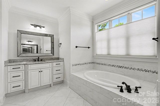 17909 Nodghia Circle, Davidson, NC 28036