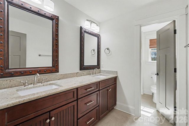 17909 Nodghia Circle, Davidson, NC 28036