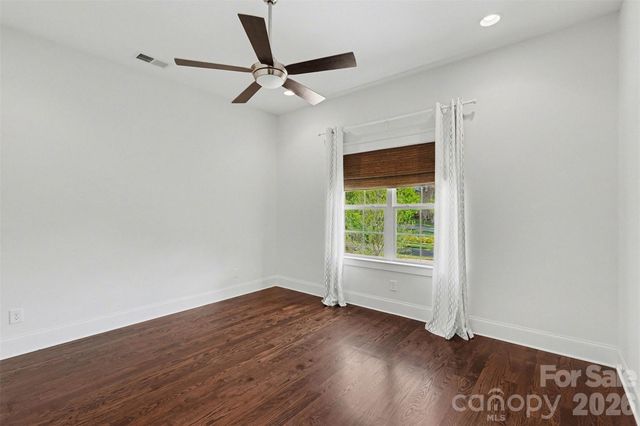 17909 Nodghia Circle, Davidson, NC 28036
