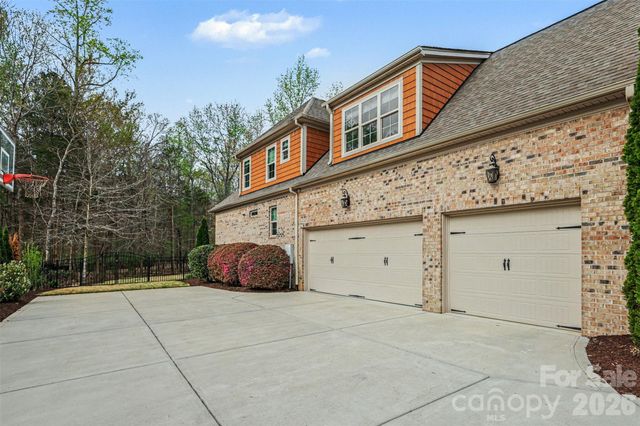 17909 Nodghia Circle, Davidson, NC 28036