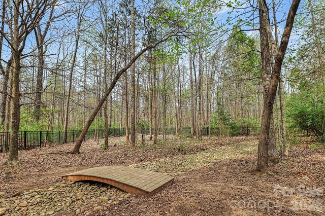 17909 Nodghia Circle, Davidson, NC 28036