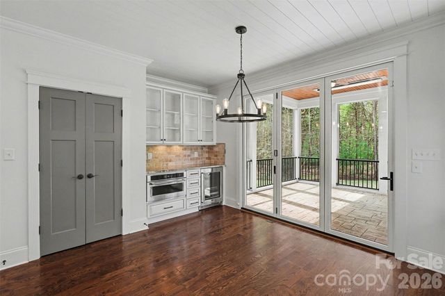 17909 Nodghia Circle, Davidson, NC 28036