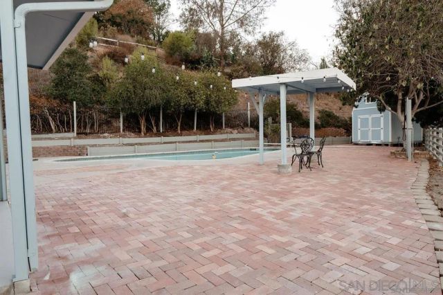 11774 Rocoso Rd, Lakeside, CA 92040