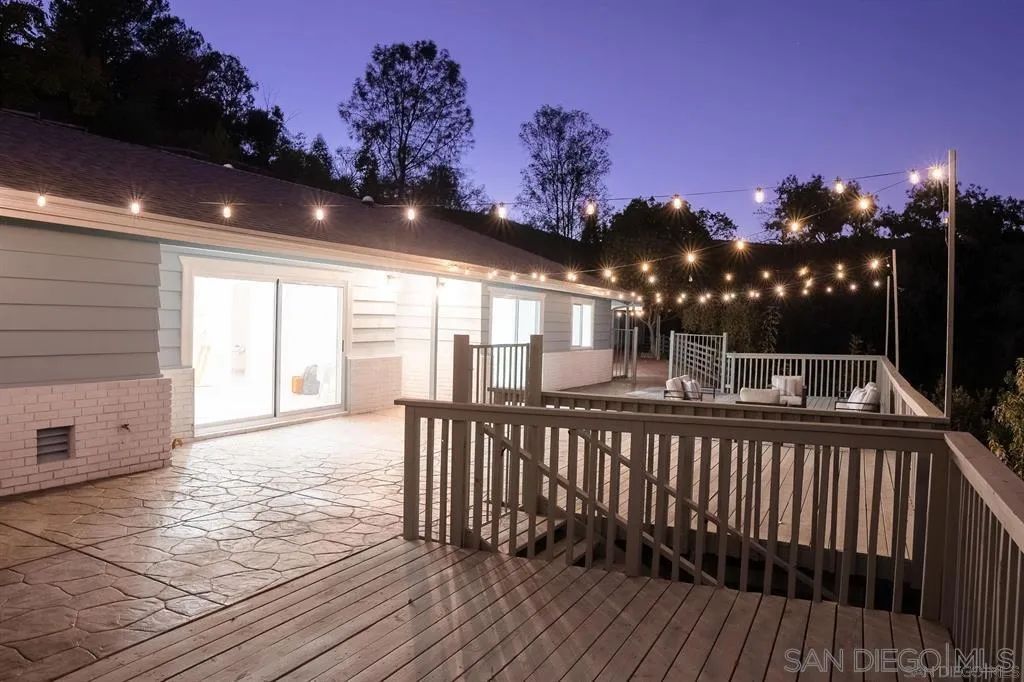 11774 Rocoso Rd, Lakeside, CA 92040