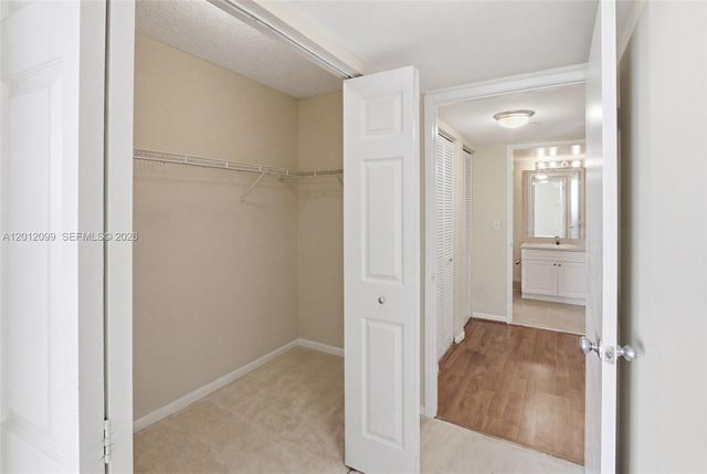 520 SE 5th Ave 1409, Fort Lauderdale, FL 33301