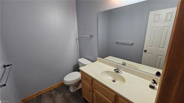 211 Tallyho DR, Yorktown, VA 23693