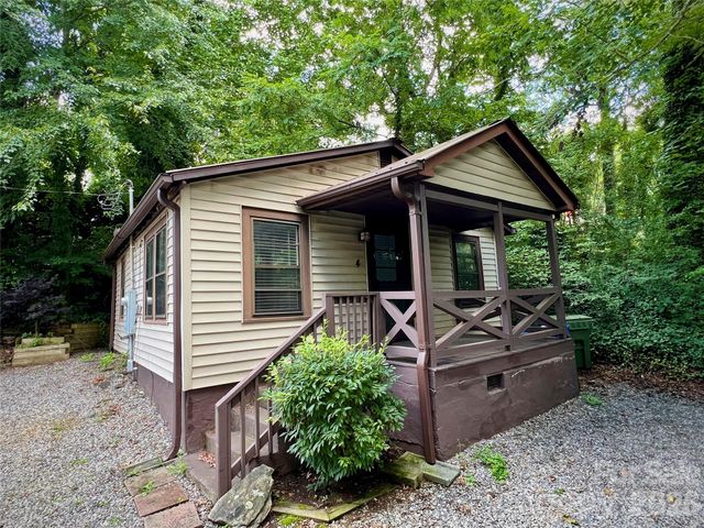 4 Arbutus Road, Asheville, NC 28805